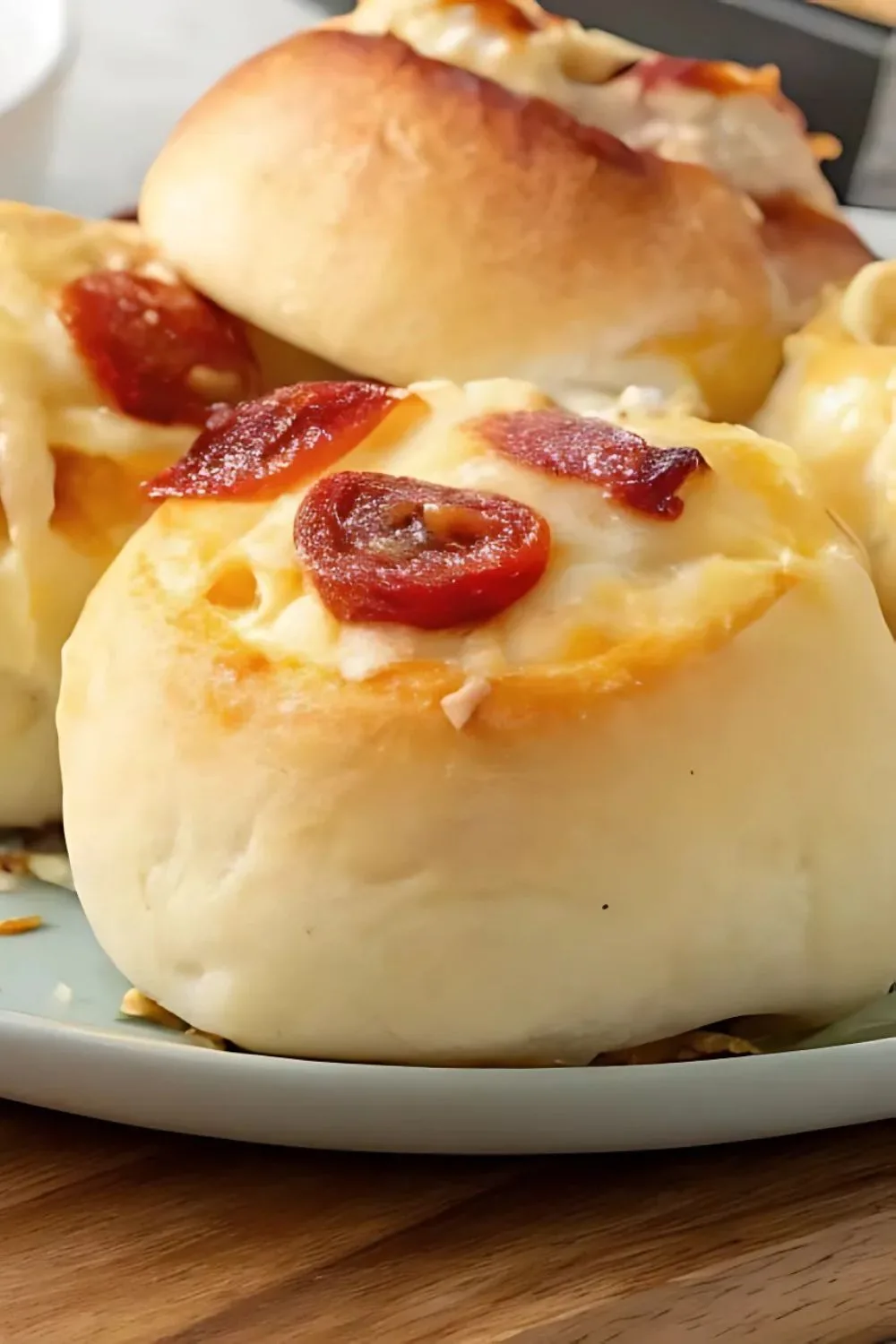 Cheesy Pepperoni Rolls