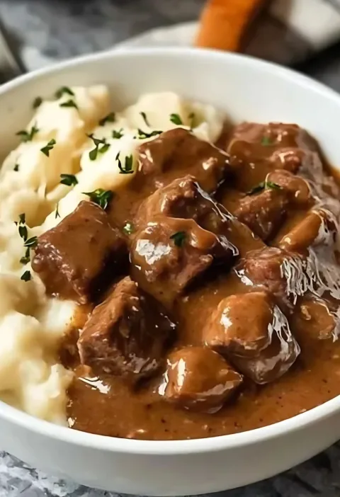 Crock Pot Beef Tips and Gravy Recipe